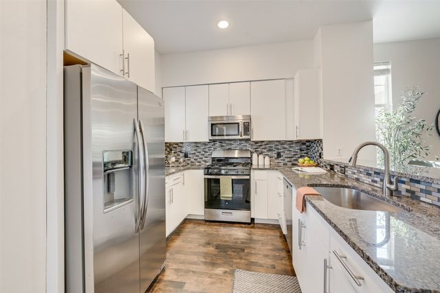 3200 Ross Avenue 28, Dallas, TX 75204