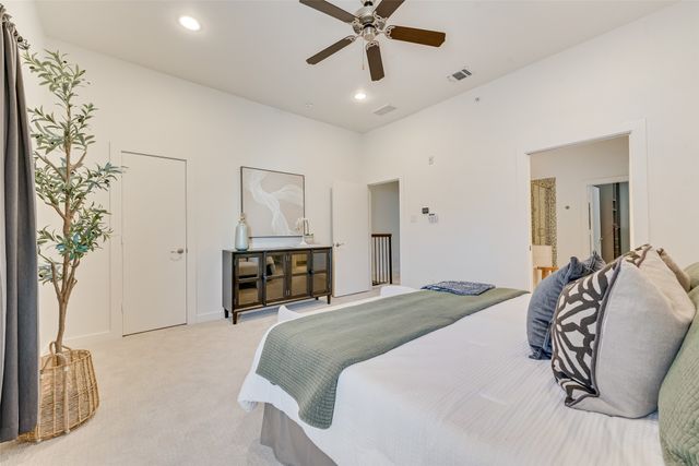 3200 Ross Avenue 28, Dallas, TX 75204