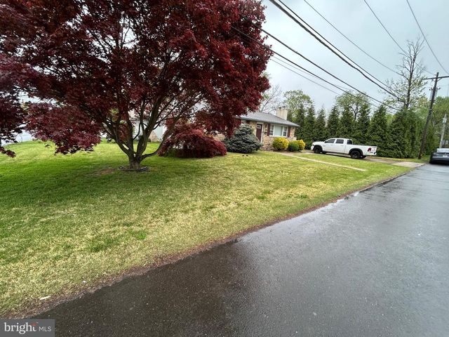 5700 PLYMOUTH AVE, Bristol, PA 19007