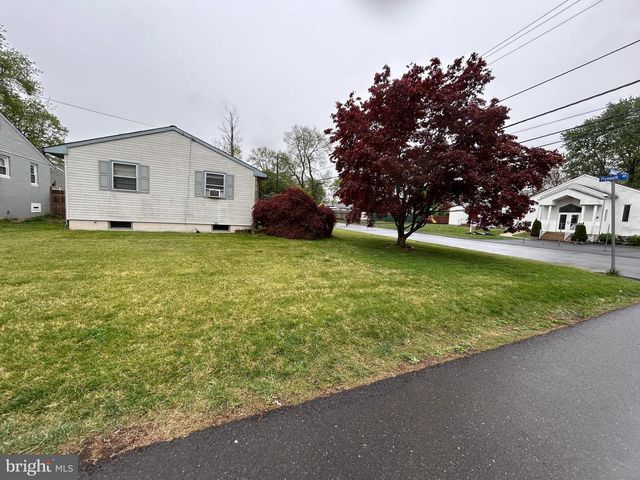 5700 PLYMOUTH AVE, Bristol, PA 19007