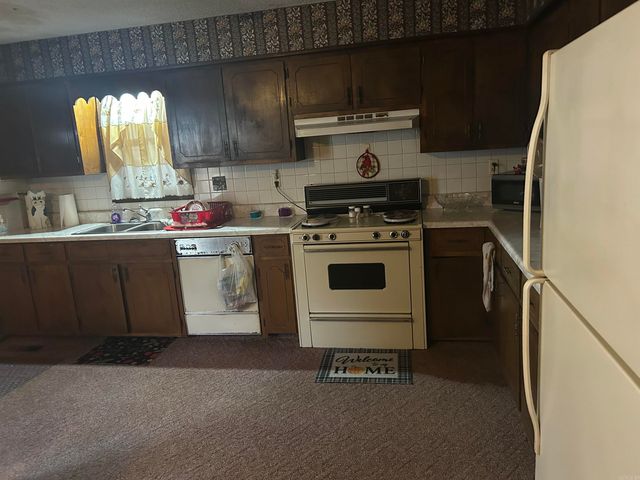 1344 Wallain Drive, Piggott, AR 72454