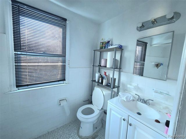 15469 Hazelridge Street, Detroit, MI 48205