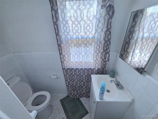 15469 Hazelridge Street, Detroit, MI 48205