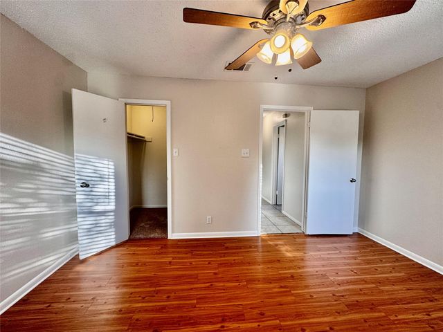 8106 Hood CIR A, Austin, TX 78745