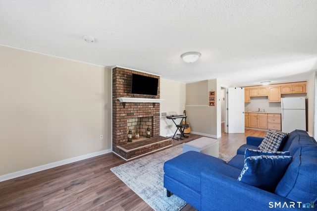 207 Lisa Drive, South Windsor, CT 06074