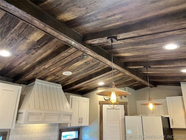 30292 S Highway 2 C, Whitefield, OK 74462