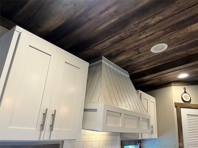 30292 S Highway 2 C, Whitefield, OK 74462