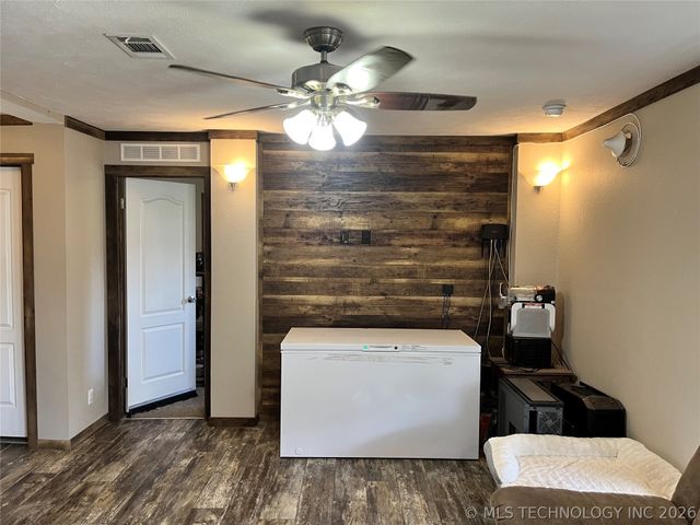 30292 S Highway 2 C, Whitefield, OK 74462