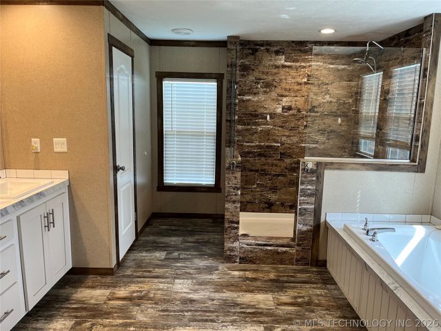 30292 S Highway 2 C, Whitefield, OK 74462