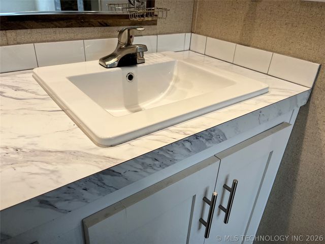 30292 S Highway 2 C, Whitefield, OK 74462