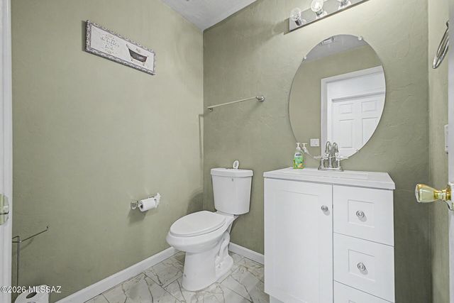 10613 E Avalon Park Street, Tucson, AZ 85747