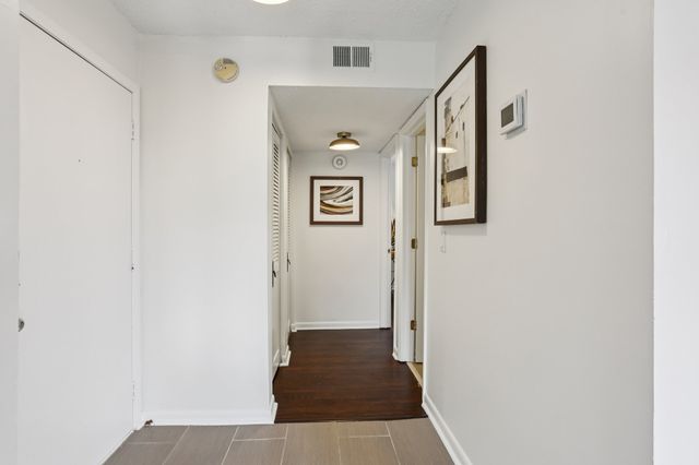 401 Summit Ridge Pl Unit 401, Nashville, TN 37215