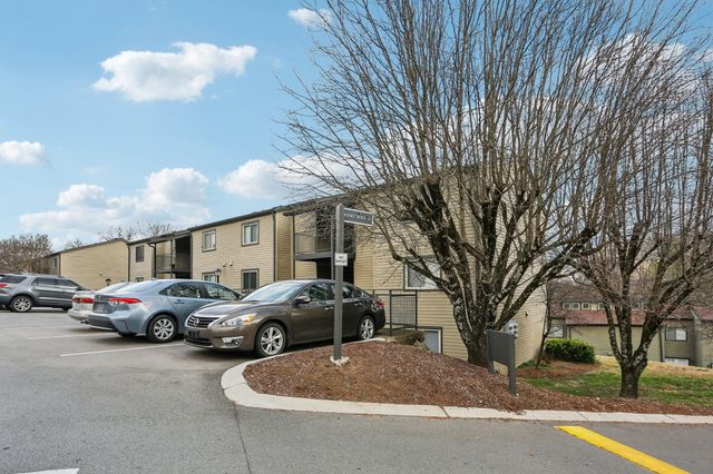 401 Summit Ridge Pl Unit 401, Nashville, TN 37215