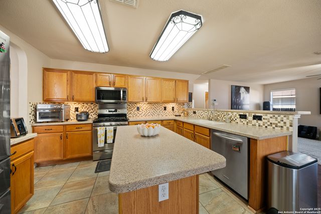 15206 Redbird Manor, San Antonio, TX 78253