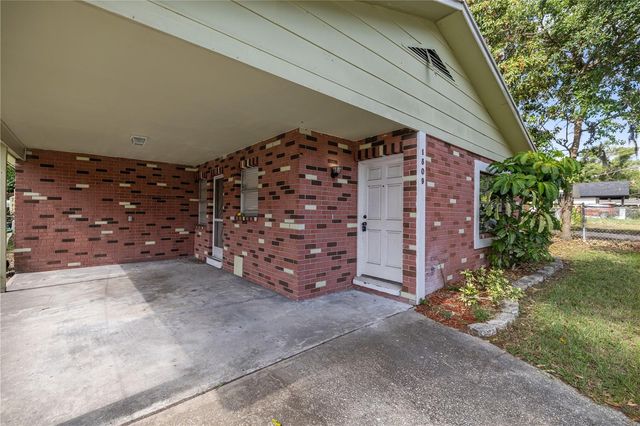 1809 E KNOLLWOOD STREET, Tampa, FL 33610