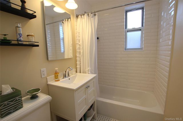 120 E Hartsdale Avenue 6S, Hartsdale, NY 10530