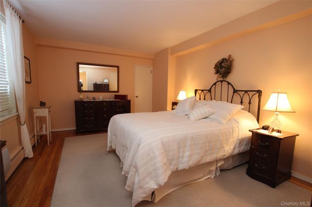 120 E Hartsdale Avenue 6S, Hartsdale, NY 10530