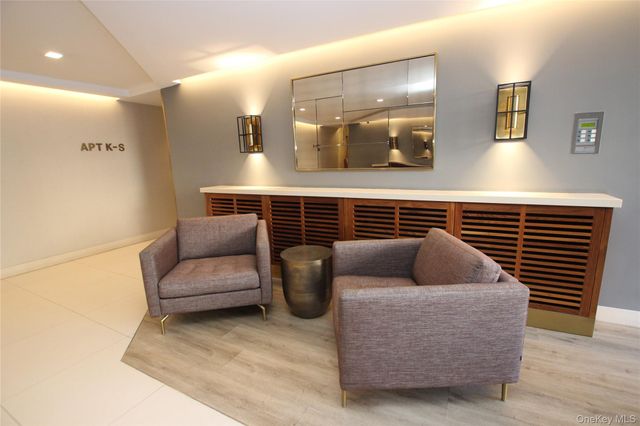 120 E Hartsdale Avenue 6S, Hartsdale, NY 10530