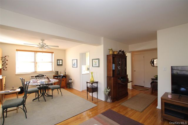 120 E Hartsdale Avenue 6S, Hartsdale, NY 10530