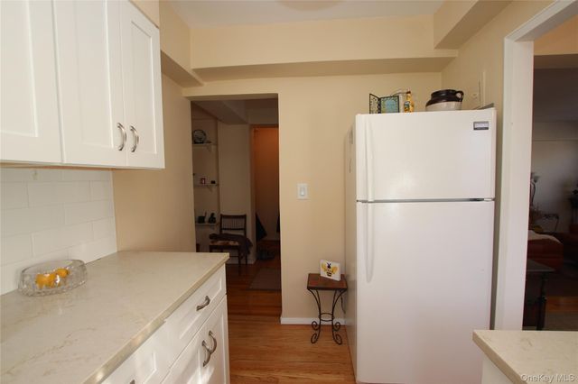 120 E Hartsdale Avenue 6S, Hartsdale, NY 10530