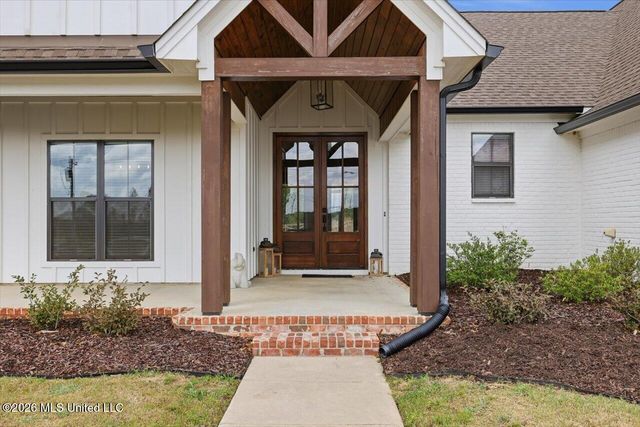 361 Stump Ridge Road, Brandon, MS 39047