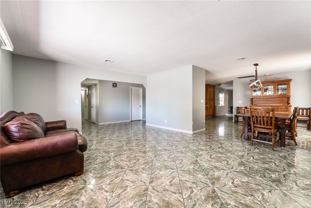 724 North Fogg Street, Las Vegas, NV 89110