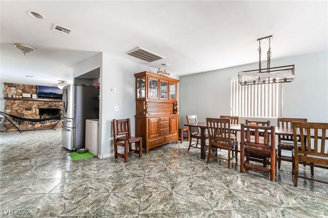 724 North Fogg Street, Las Vegas, NV 89110