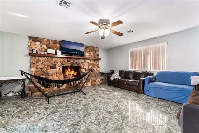 724 North Fogg Street, Las Vegas, NV 89110