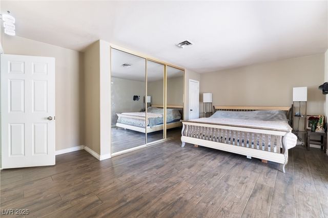 724 North Fogg Street, Las Vegas, NV 89110