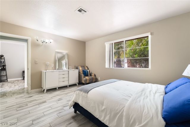 724 North Fogg Street, Las Vegas, NV 89110