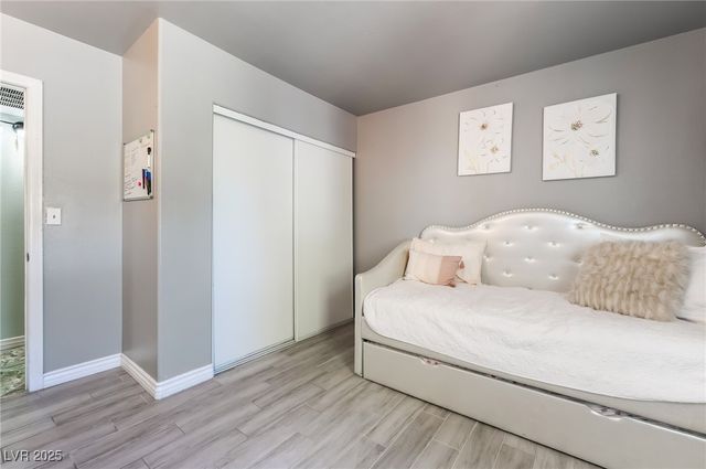 724 North Fogg Street, Las Vegas, NV 89110