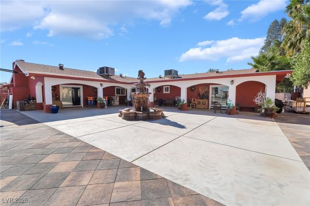 724 North Fogg Street, Las Vegas, NV 89110