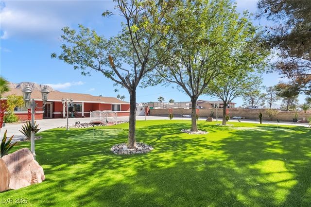 724 North Fogg Street, Las Vegas, NV 89110