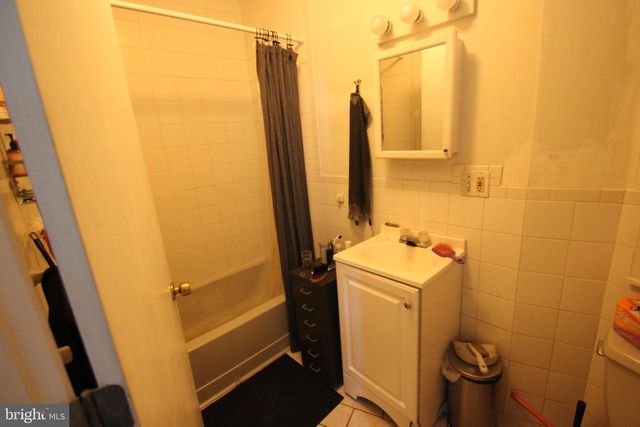 6439-00 N BROAD ST, Philadelphia, PA 19126