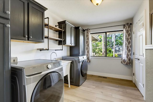 11415 Francis Dr, Grass Valley, CA 95949