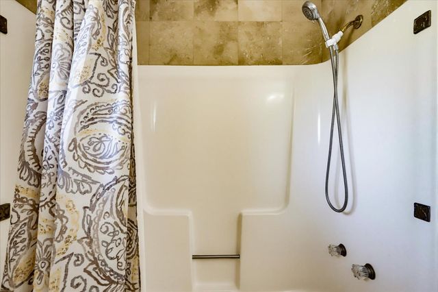 11415 Francis Dr, Grass Valley, CA 95949