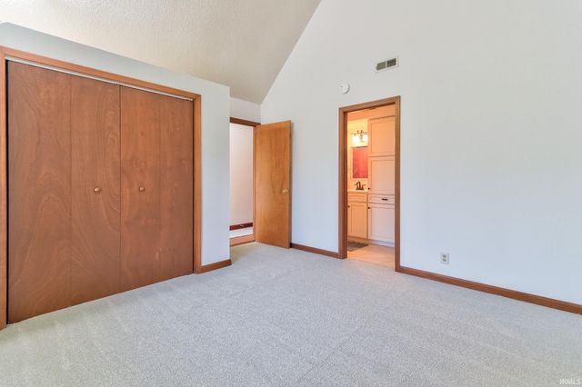 5797 Jeffrey Lane, Newburgh, IN 47630