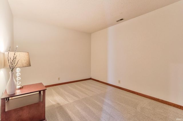 5797 Jeffrey Lane, Newburgh, IN 47630