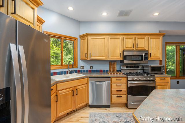 470 Caroline Street, Ionia, MI 48846