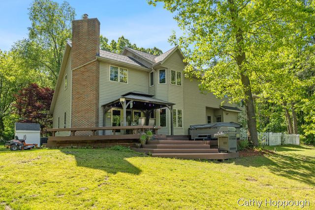 470 Caroline Street, Ionia, MI 48846