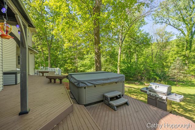470 Caroline Street, Ionia, MI 48846