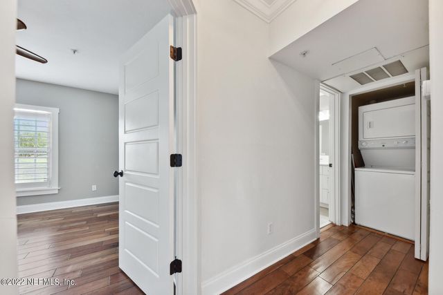 1701 THE GREENS Way 1822, Jacksonville Beach, FL 32250