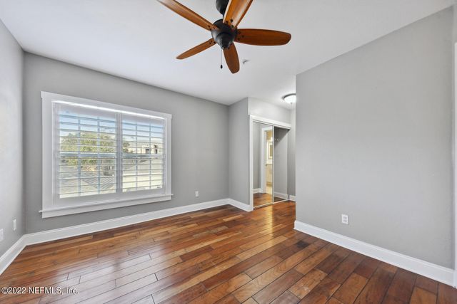 1701 THE GREENS Way 1822, Jacksonville Beach, FL 32250