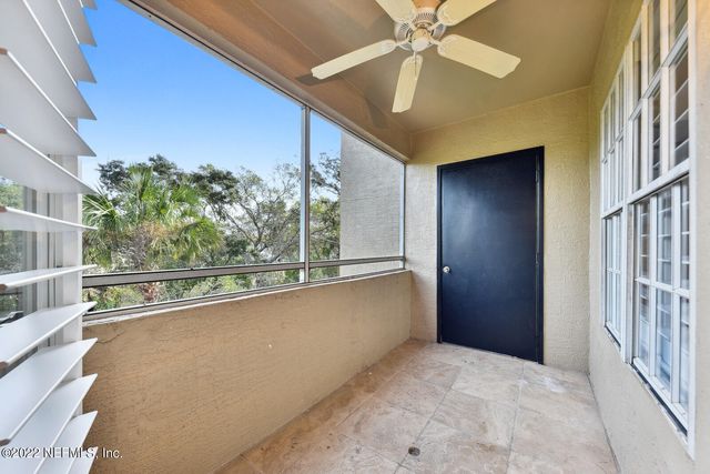 1701 THE GREENS Way 1822, Jacksonville Beach, FL 32250