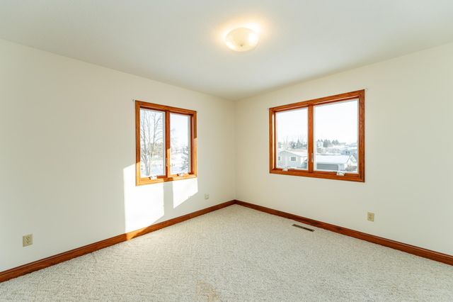 509 4th Avenue NE, Byron, MN 55920