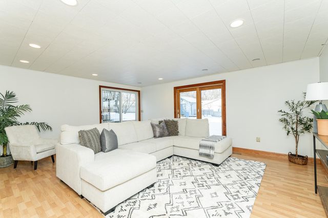 509 4th Avenue NE, Byron, MN 55920