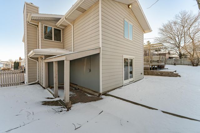 509 4th Avenue NE, Byron, MN 55920