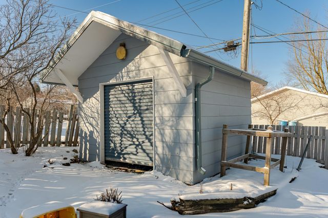 509 4th Avenue NE, Byron, MN 55920