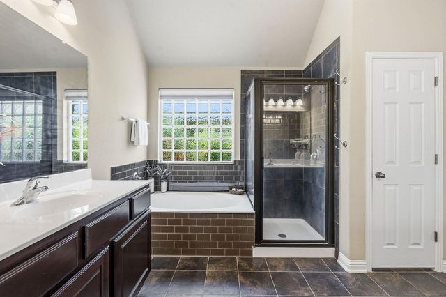 2852 Angelina DR, Round Rock, TX 78665