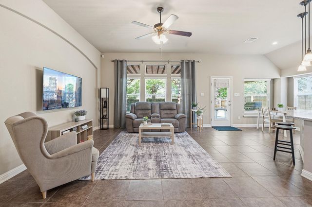 2852 Angelina DR, Round Rock, TX 78665